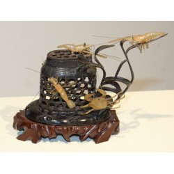 Okimono crevettes et crabes en corne sculptée