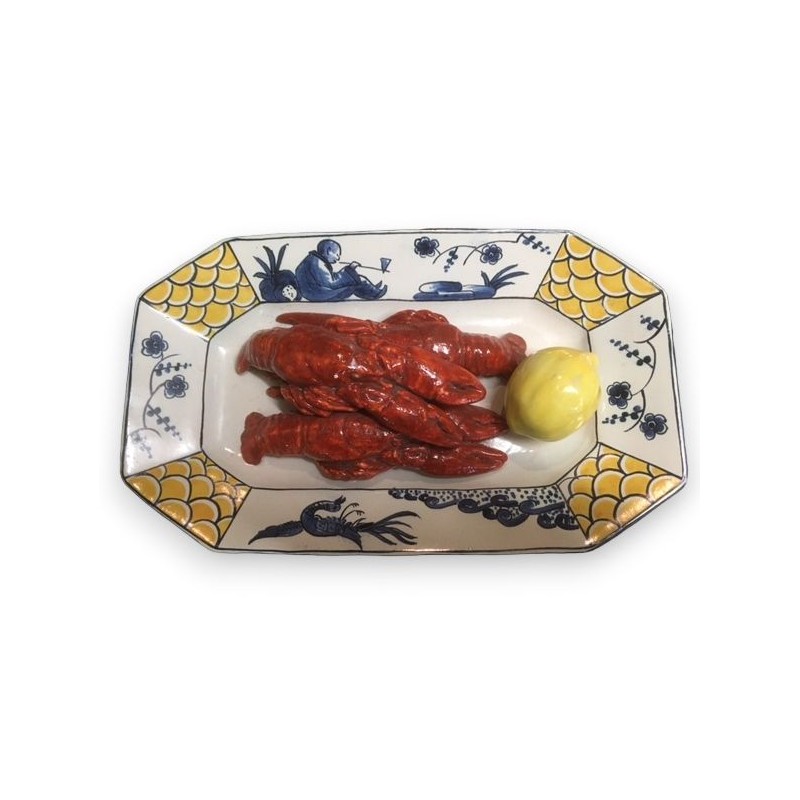 Assiette rectangulaire \"Homards\" en faïence