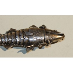 Poisson articulé en argent