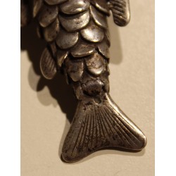 Poisson articulé en argent