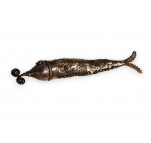 Poisson articulé en argent, yeux émaillés