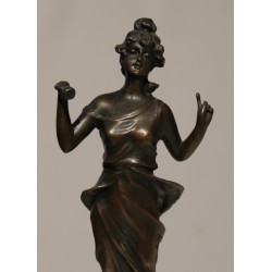 Bronze Femme socle en marbre beige