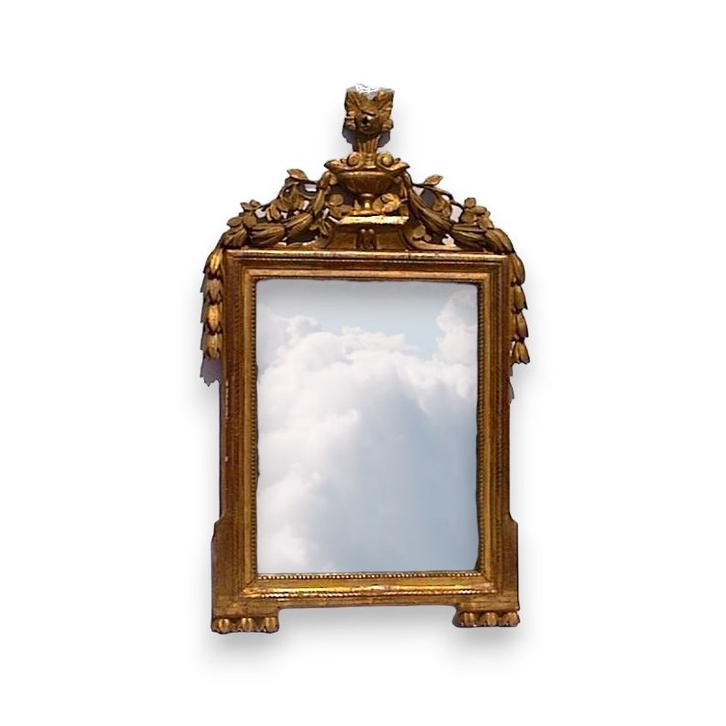  Miroir Louis XVI avec fronton sculpté. sur  Moinat SA  - Antiquités décoration