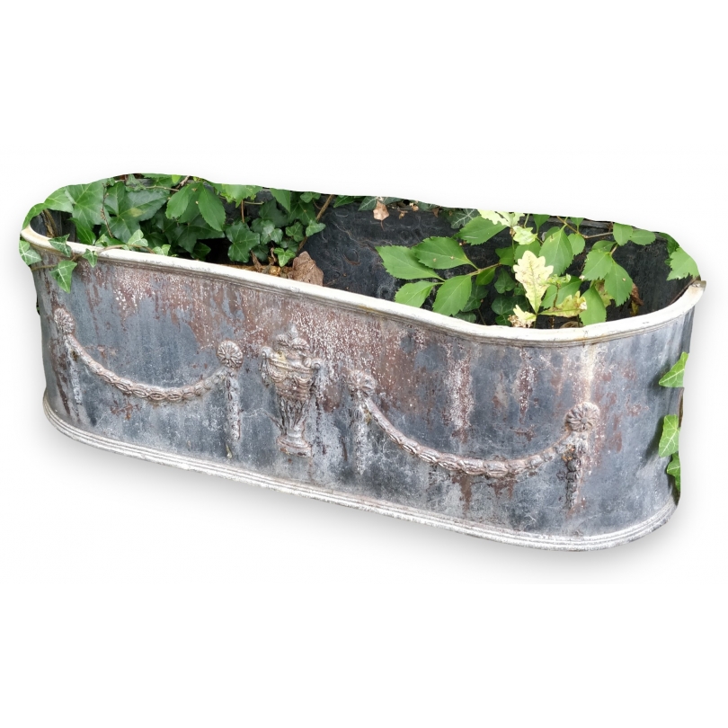 Jardinière en plomb décor urne