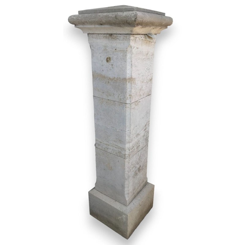 Dordogne stone column