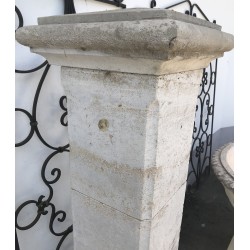 Dordogne stone column