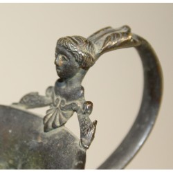 Coupe au satyre et nymphe en bronze