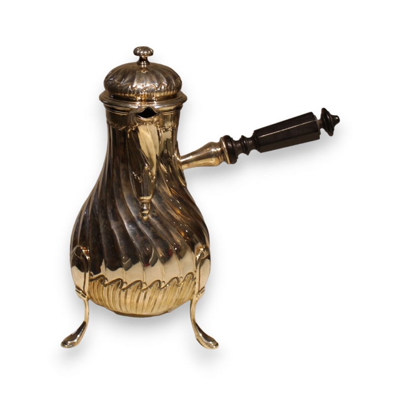 Cafetière en argent par L.LAPAR