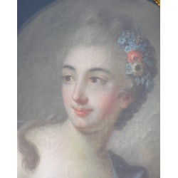 Pastel ovale "Jeune femme"  sur Moinat SA  - Antiquités décoration -  Gouaches, Aquarelles, Pastels