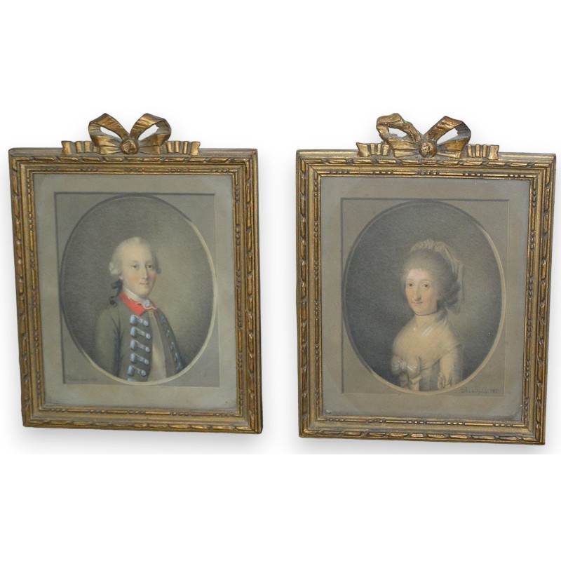 Pair of oval watercolour portraits by Moinat SA – Antiques and decorative arts – Gouaches, watercolours, pastels