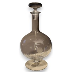 Carafe avec armoiries