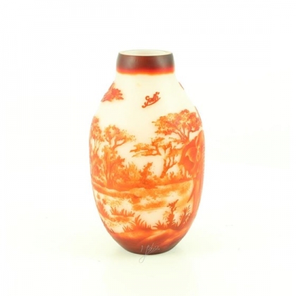 Vase style GALLÉ Éléphant orange fond blanc