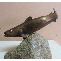 Truite courbe en bronze signée REUSSNER