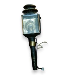 Horse-drawn carriage lantern