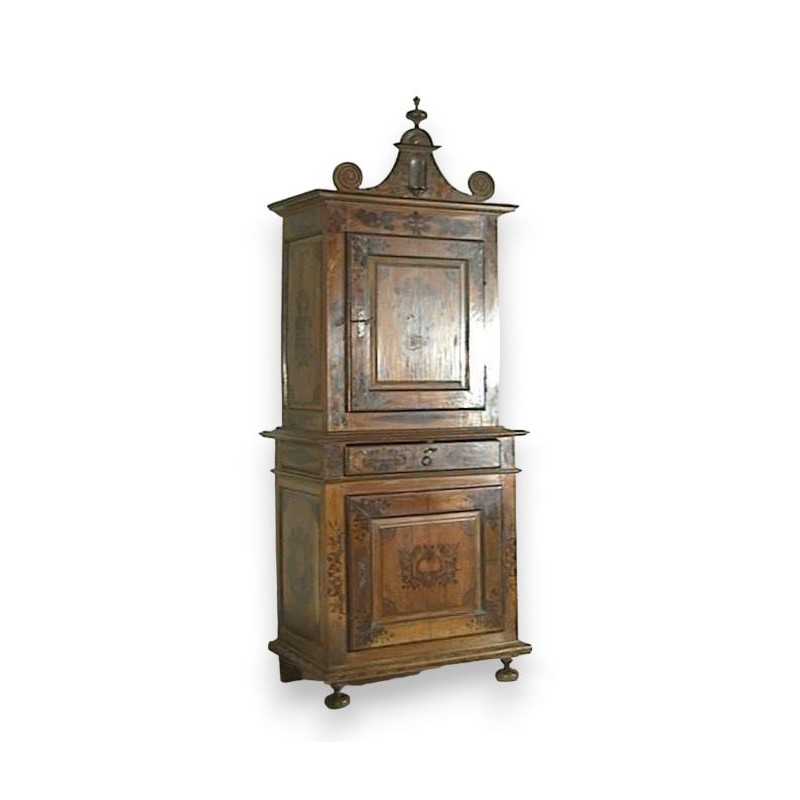 Aparador alto Luis XIII. de Moinat SA - Antigüedades y decoración