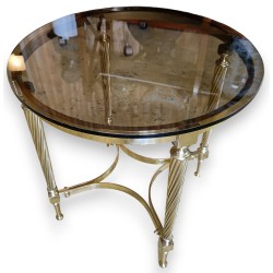 Table d\'appoint ronde en laiton poli