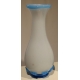 Paire de vases en opaline blanche et bleue