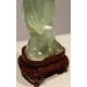 Geisha à l'épée en jade sculpté