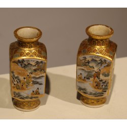 Paire de vases en porcelaine Satsuma