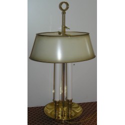  Lampe bouillotte avec abat-jour ivoire sur  Moinat SA  - Antiquités décoration