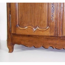Aparador Bressan con 2 puertas y 2 cajones. De Moinat SA - Antigüedades y decoración