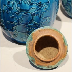 Paire de vases couverts en porcelaine bleue