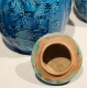 Paire de vases couverts en porcelaine bleue
