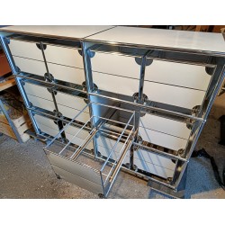 Commode USM blanche à 12 tiroirs
