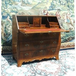 Desk-chest of drawers. From  Moinat SA  - Antiques and home décor