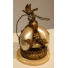 Cloche Colombe en bronze et coquillages de nacre