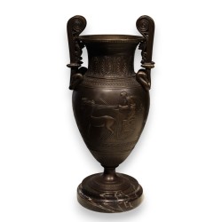Vase en bronze style Etrusque, socle en marbre
