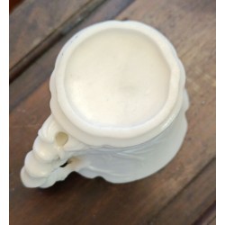 Set of 10 carved white jade cups