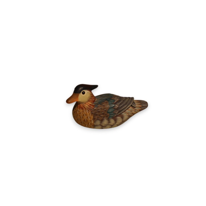 Canard en pierre sculpté et peint polychrome