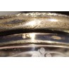 Boite ronde en cristal gravé, couvercle argent