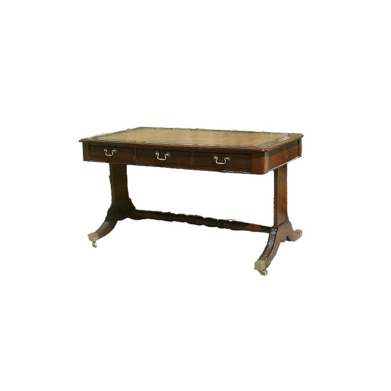 English desk. Green leather top. at  Moinat SA  - Antiques and home décor