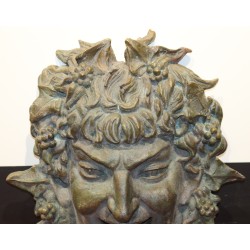 Tête de bacchus en bronze, décoration murale