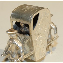 Chaise à porteur en argent