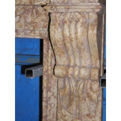  Cheminée Louis-Philippe, jaune. sur  Moinat SA  - Antiquités décoration