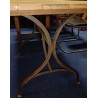 Table de bistro avec pied en fonte