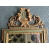 Miroir Louis XVI fronton anges en bois doré