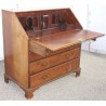  Bureau-commode anglais avec 5 tiroirs, 1 abattant. sur  Moinat SA  - Antiquités décoration
