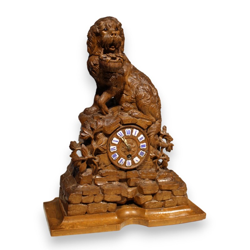 Brienz Dog Clock