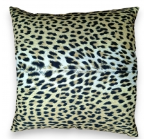 Coussin en immitation léopard