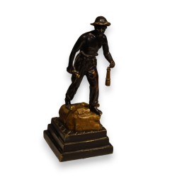 Bronze \"Mineur\" signé CARLIER
