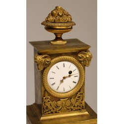 Empire-style table clock at Moinat SA – Antiques and home décor