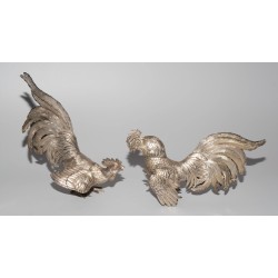 Paire de coqs de combats en argent 915