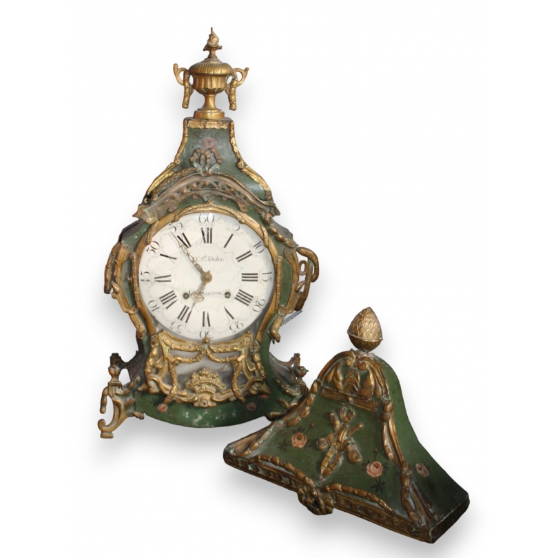 Pendule Louis XV laquée verte signé DUBOIS