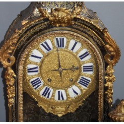 Louis XIV Boulle clock, signed MYNÜEL