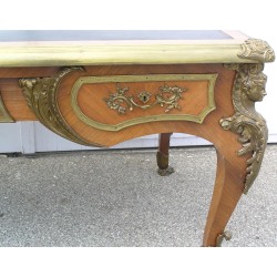 Regence-style flat-topped desk. From Moinat SA – Antiques and home décor