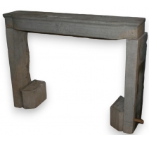 Table en bambou dessus cuir